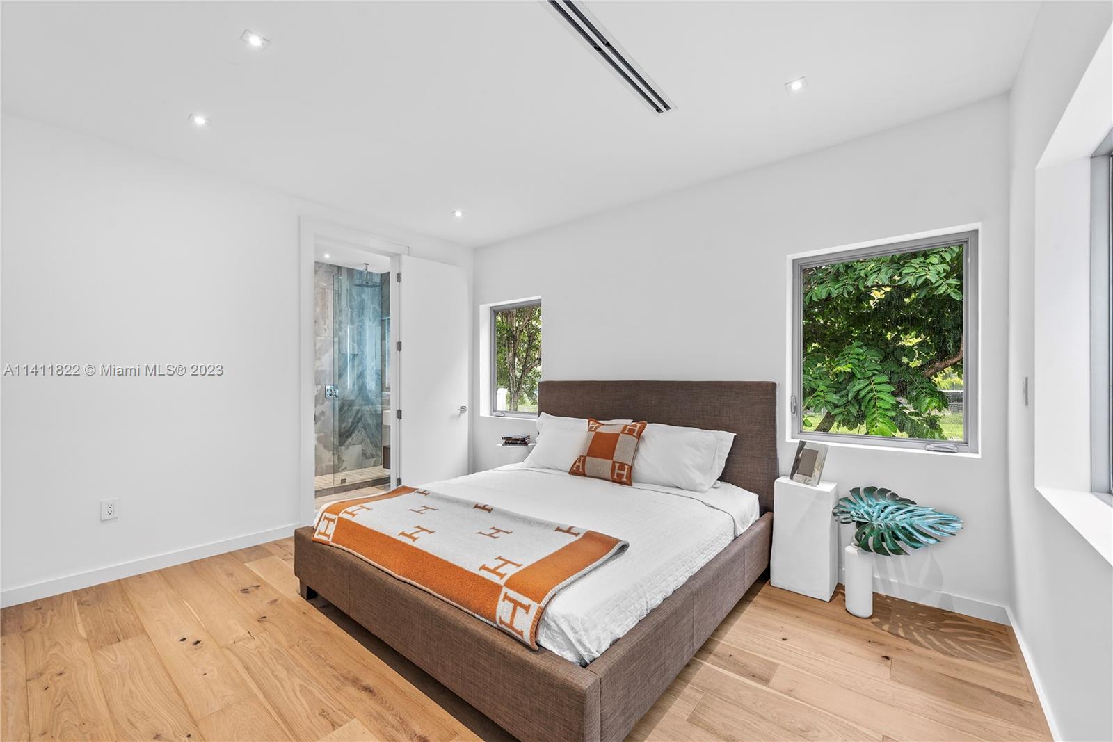 BEACH VIEW ADDN - Residential