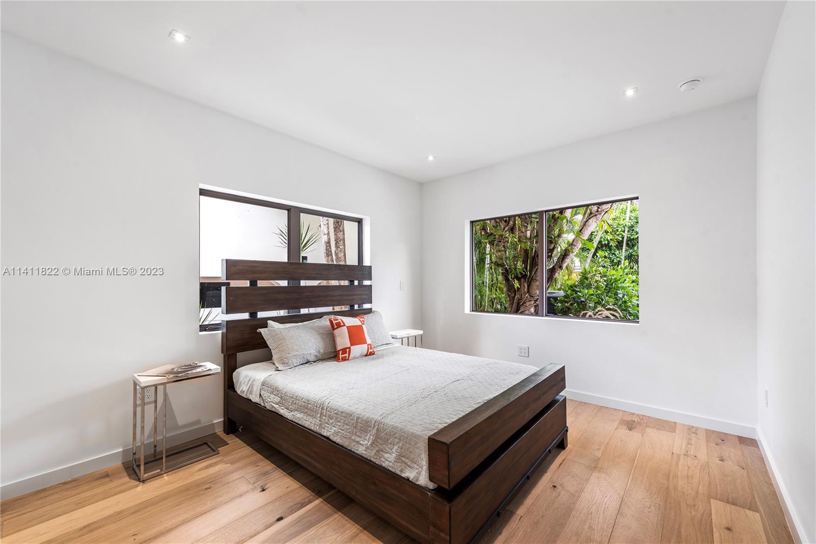 BEACH VIEW ADDN - Residential