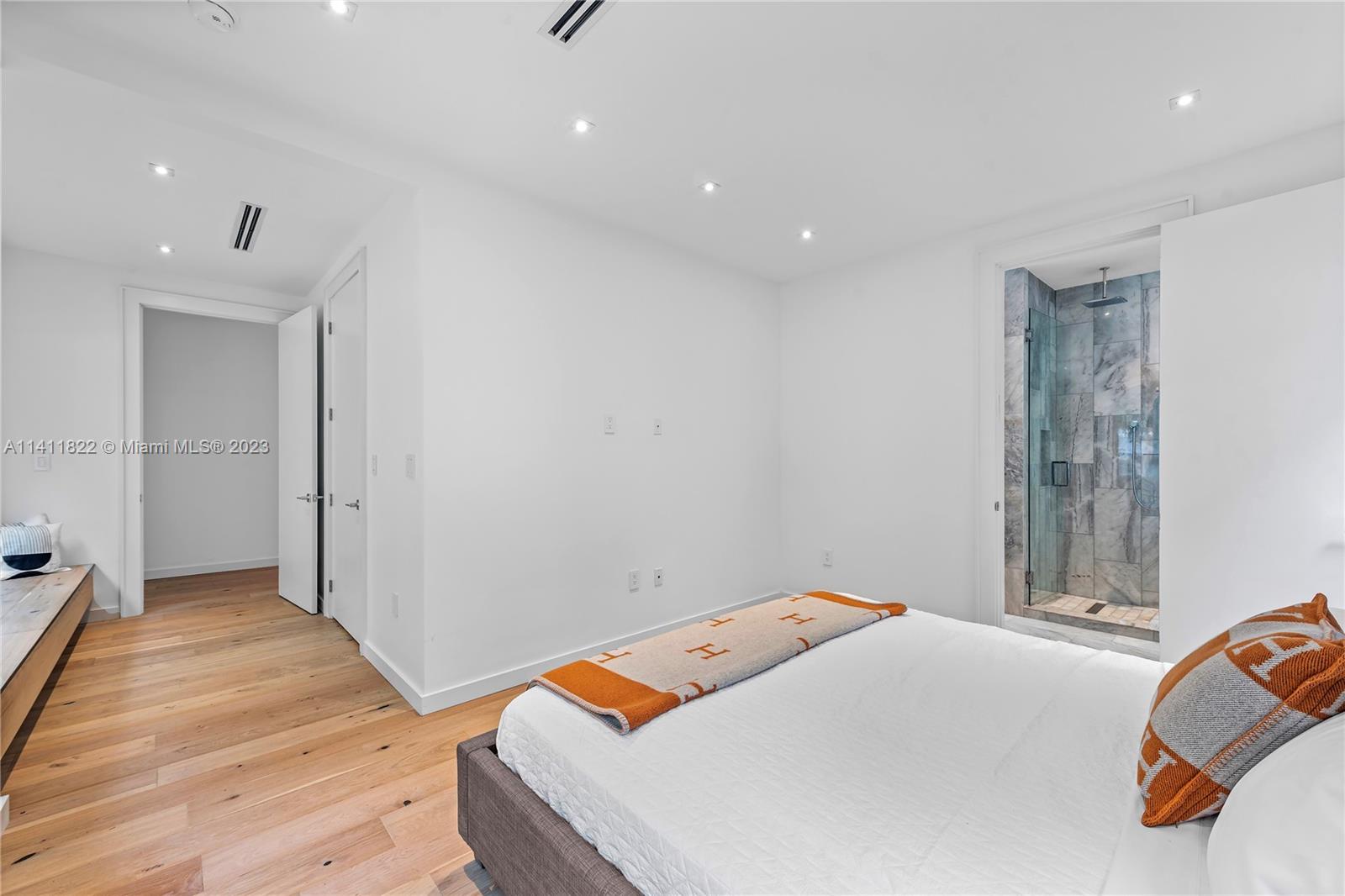 BEACH VIEW ADDN - Residential