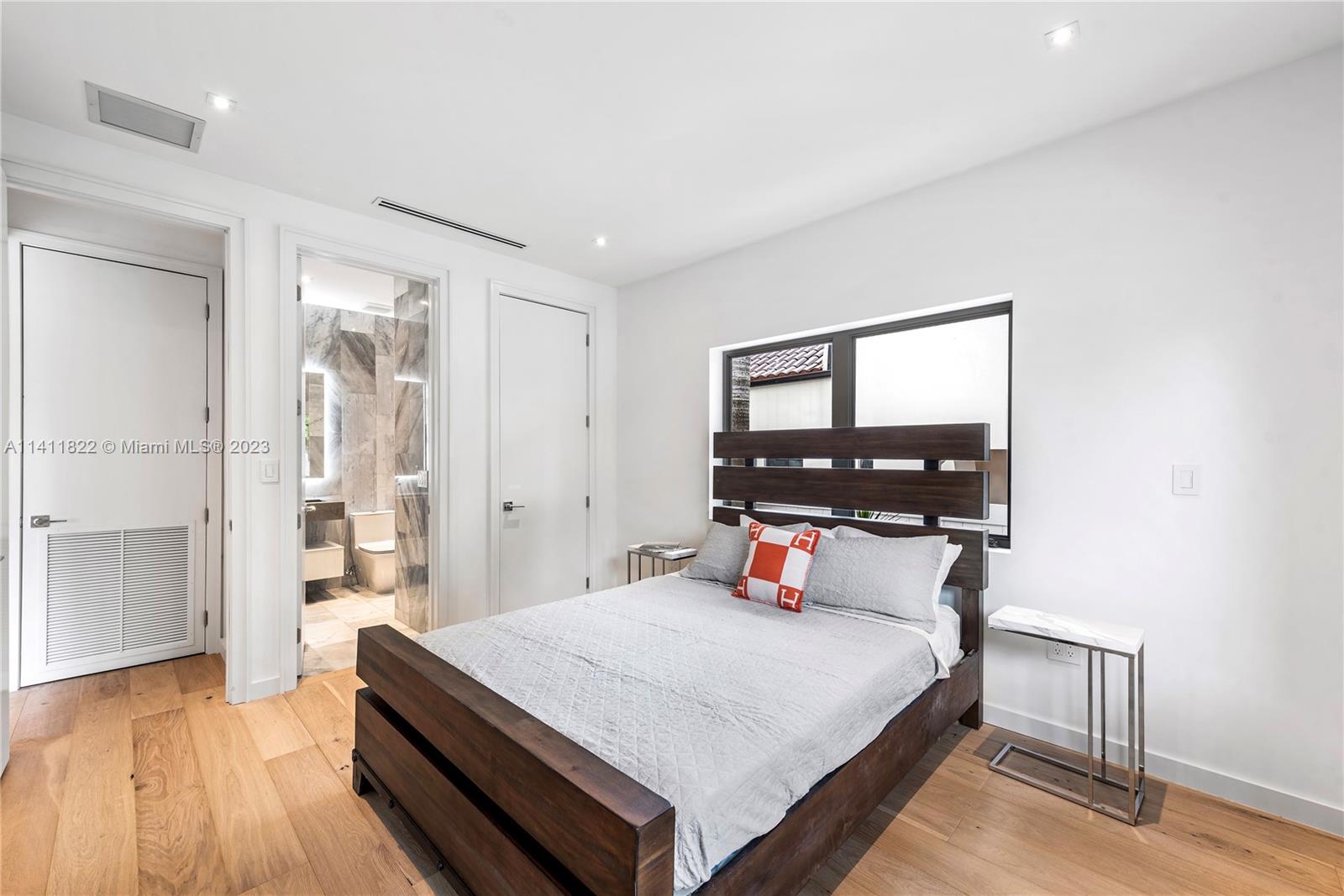 BEACH VIEW ADDN - Residential