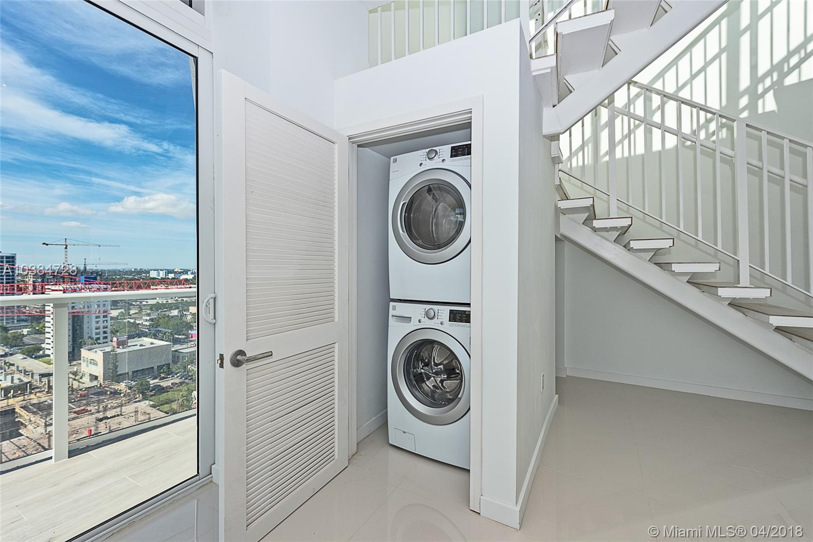 THE CRIMSON CONDO - Residential Lease