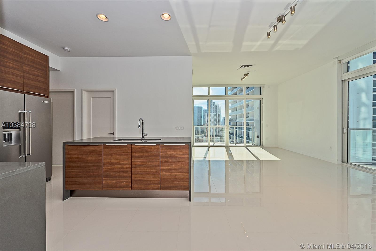 THE CRIMSON CONDO - Residential Lease