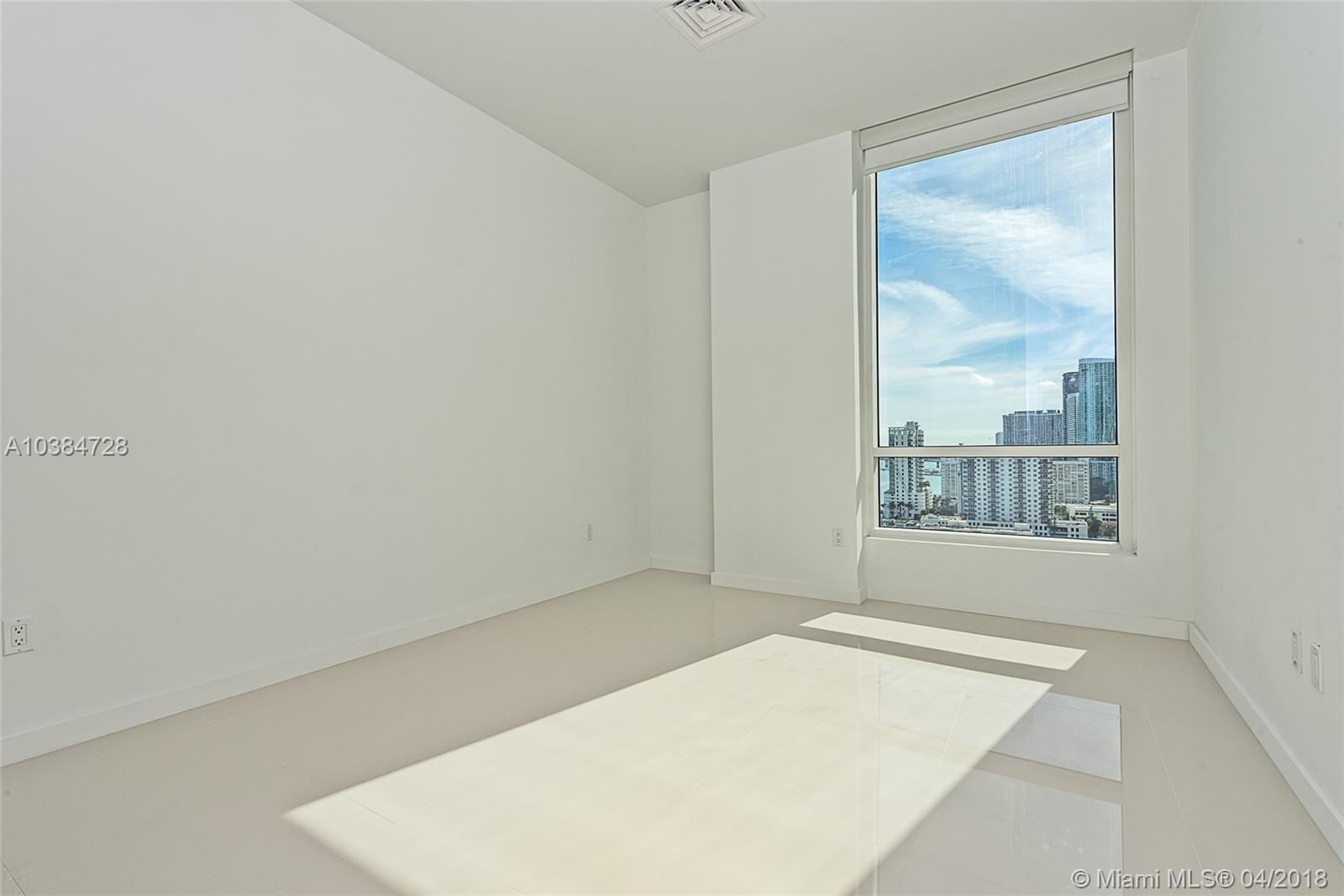 THE CRIMSON CONDO - Residential Lease