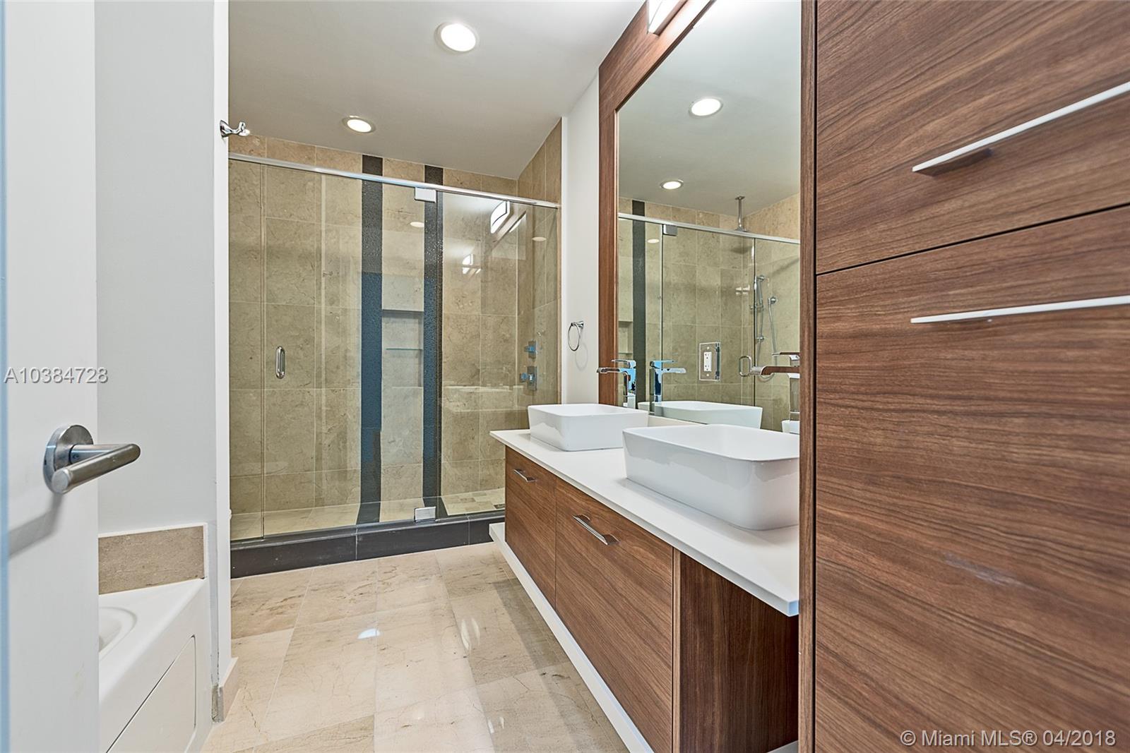 THE CRIMSON CONDO - Residential Lease