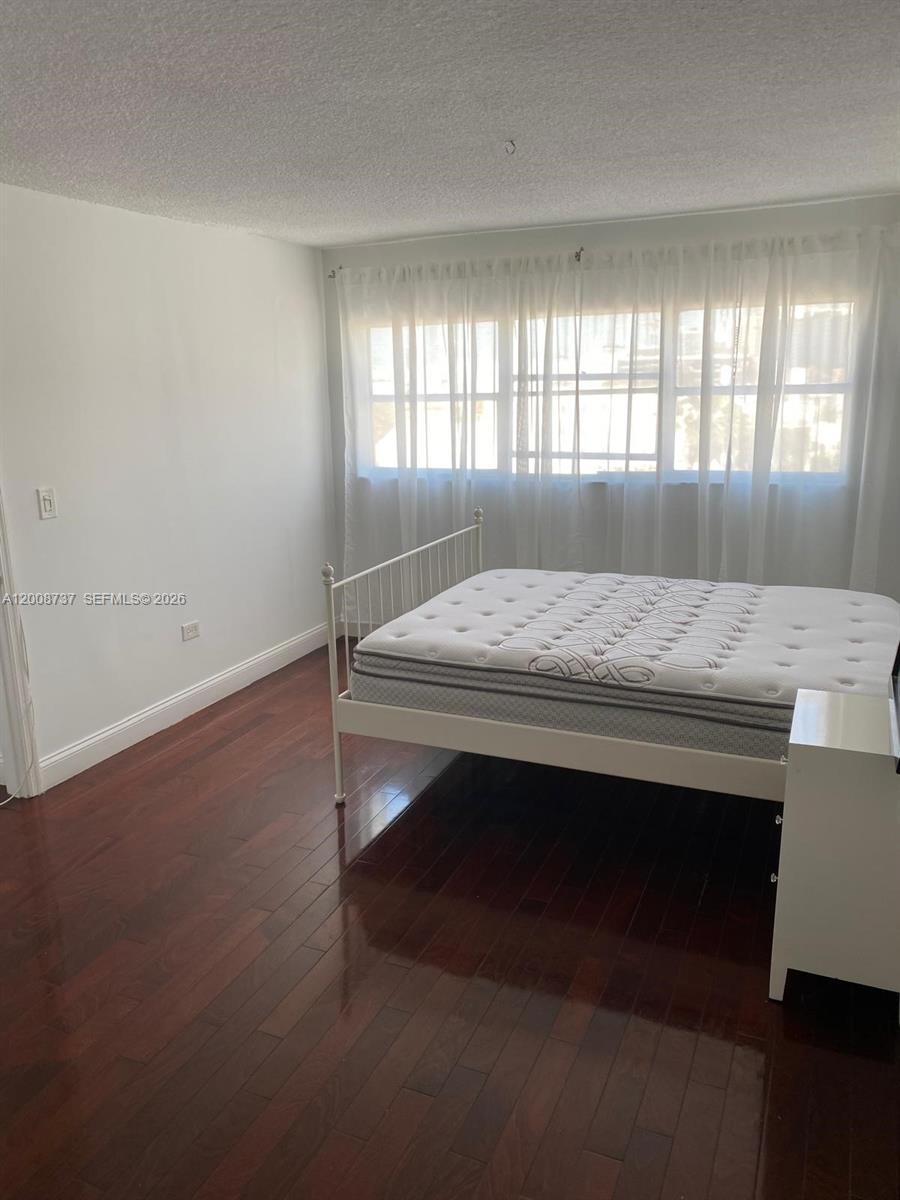 1881 Washington Ave 7C