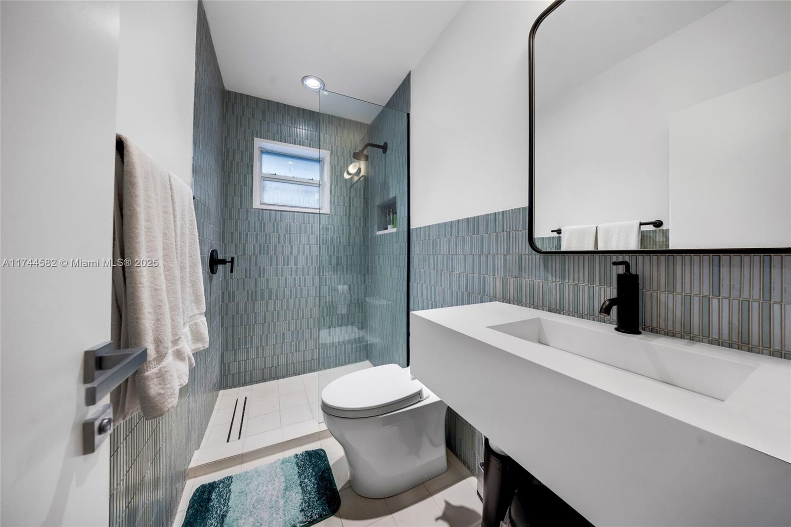 DAVIS HARBOR RESUB PB 47- - Residential