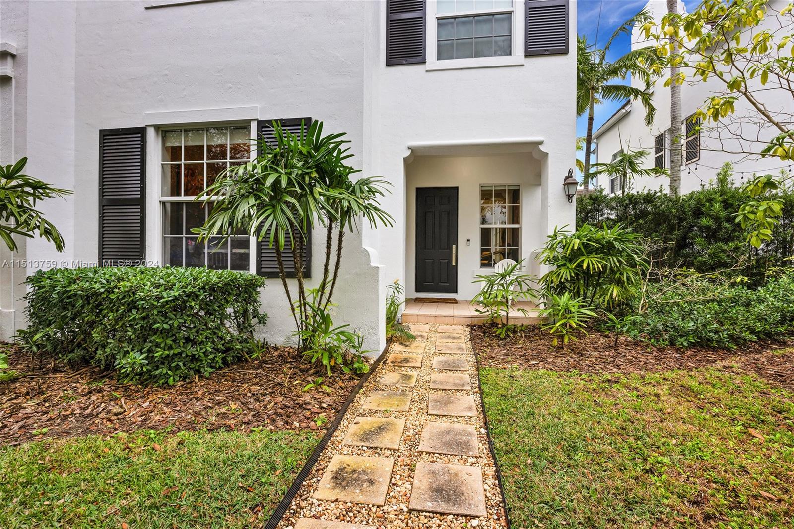 PINES MANOR - Residential