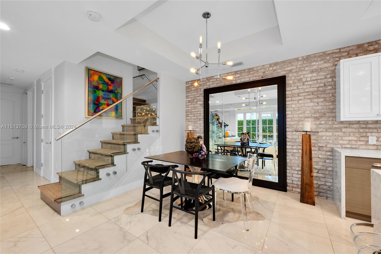 PINES MANOR - Residential