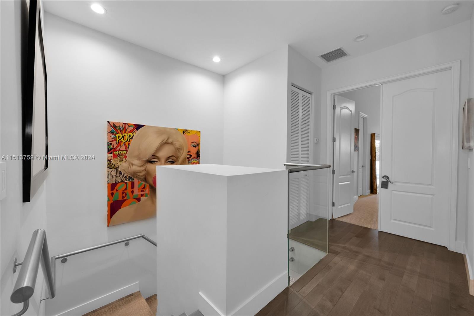 PINES MANOR - Residential