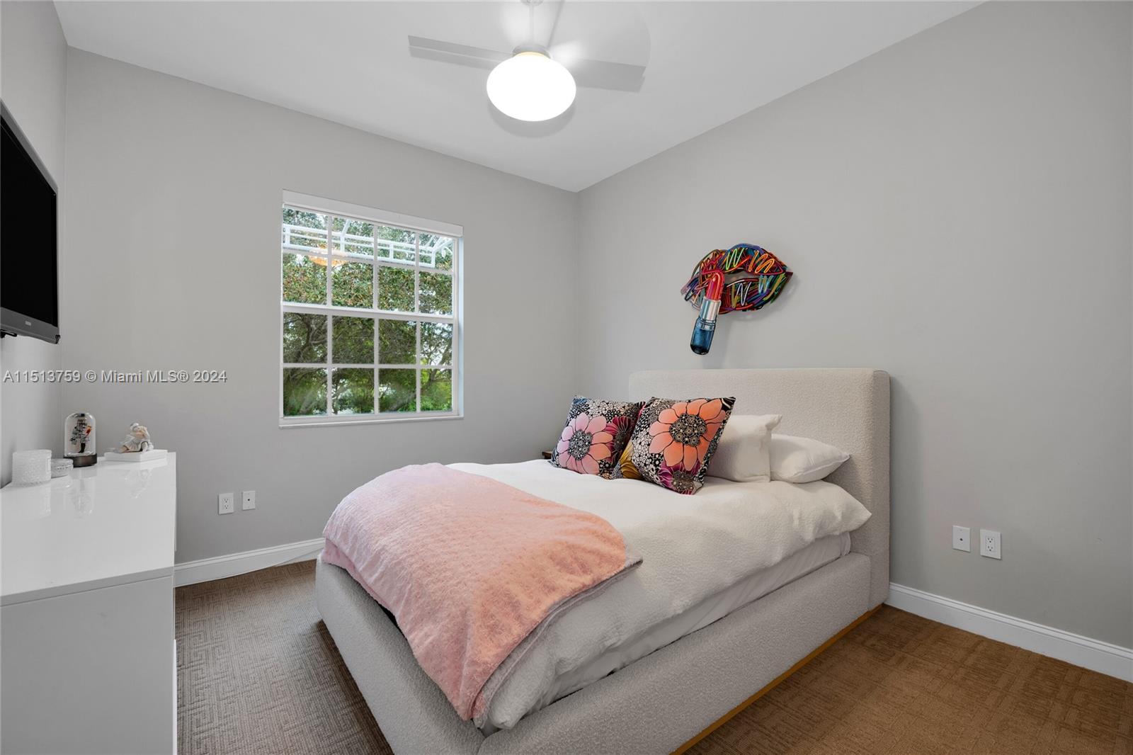 PINES MANOR - Residential