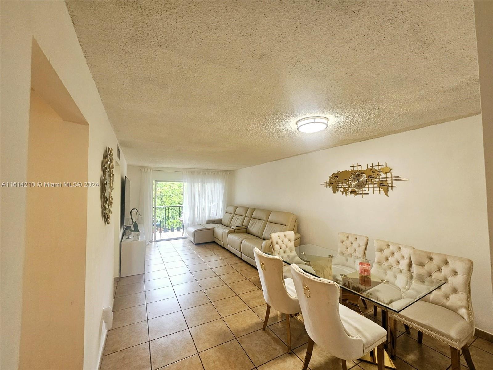 EL JARDIN DE HIALEAH COND - Residential