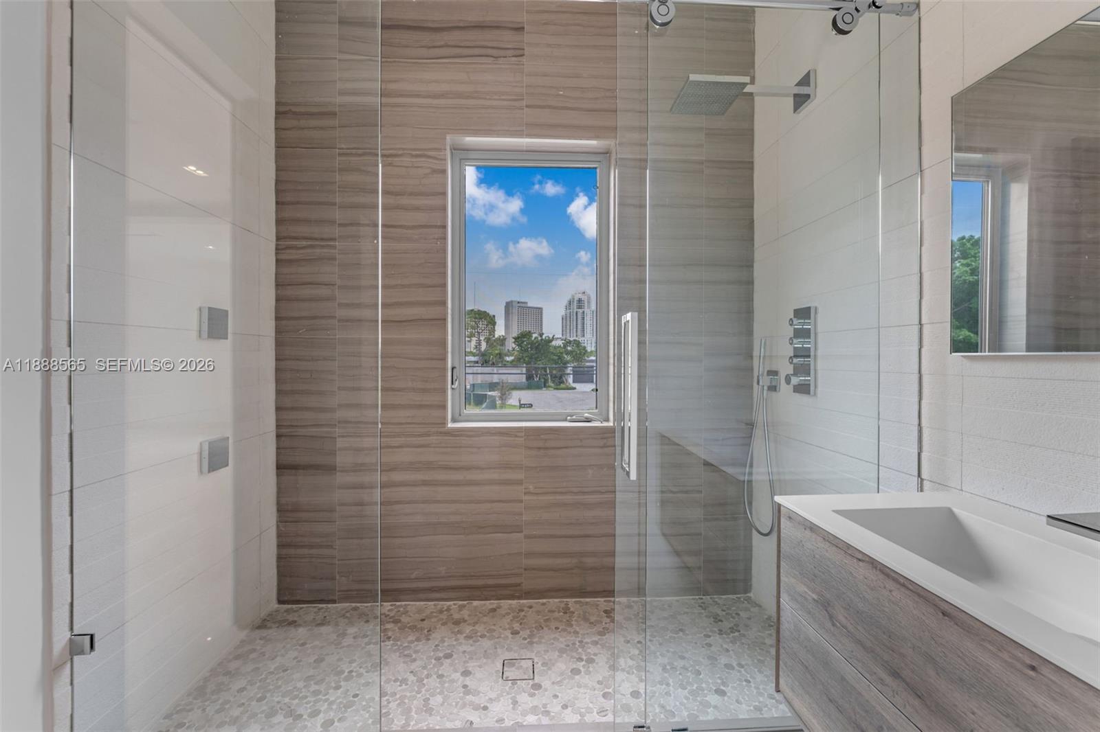 NORTH KENDALL - Residential