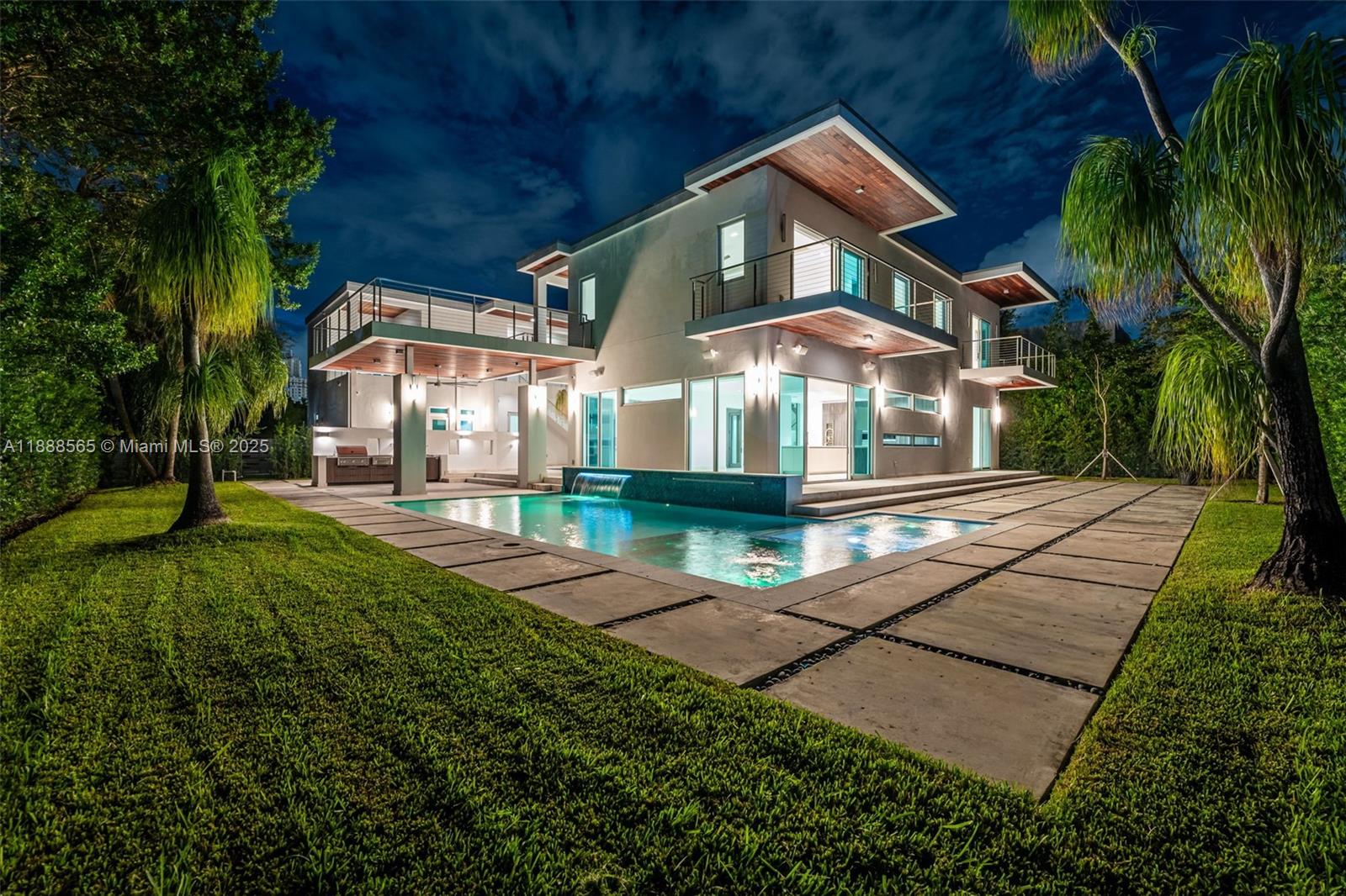 NORTH KENDALL - Residential