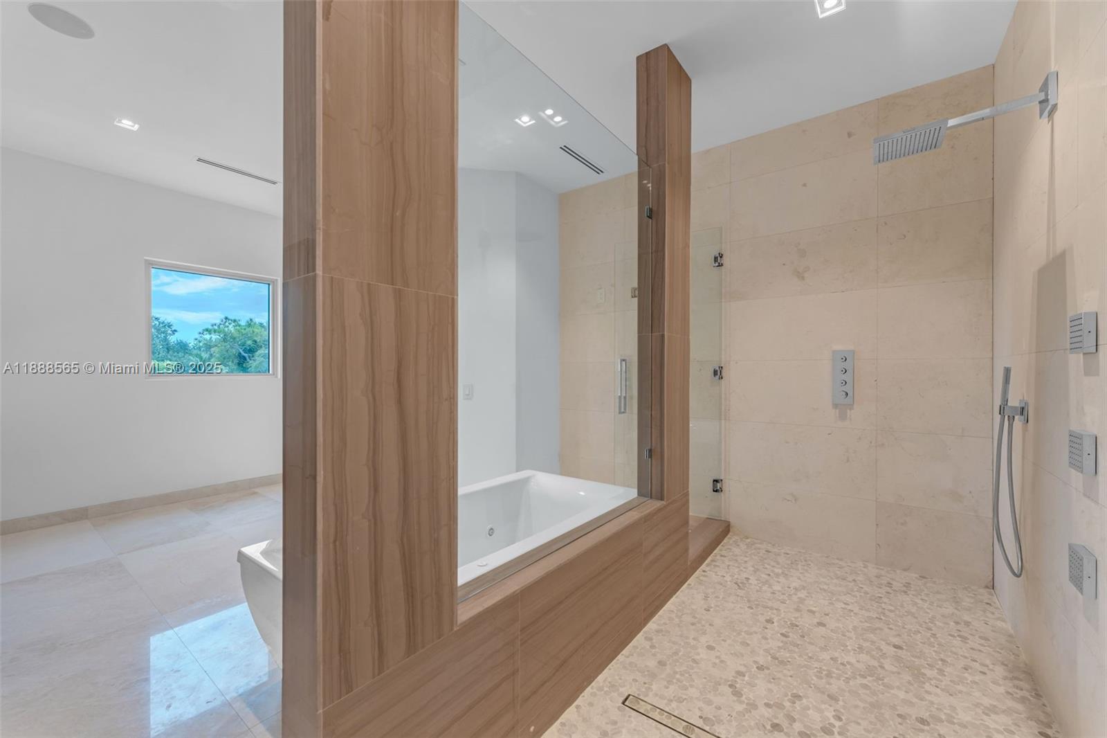 NORTH KENDALL - Residential