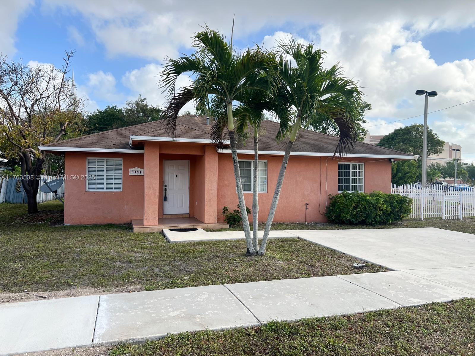 Property for Sale at 3381 Nw 212th St, Miami Gardens, Broward County, Florida - Bedrooms: 4 
Bathrooms: 2  - $510,000