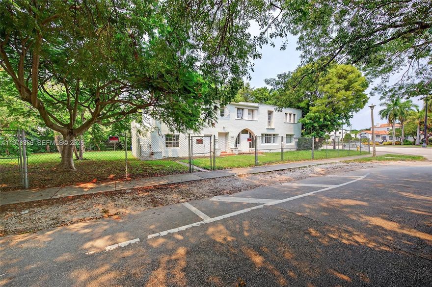 Retail/Office/Restaurant

Exceptional High-visibility corner property located in the heart of Miami’s iconic MiMo District along Biscayne Boulevard 13,912 SQ FT LOT with T5-O and T3-L zoning, providing flexible mixed-use and residential development potential, high-traffic Biscayne Blvd corridor, the site is ideal for restaurant, office, retail or live-work projects.

Surrounded by restaurants, cafes, shops, and just minutes from the Design District, Wynwood, and Miami Beach, Strong demographics, near exclusive gated residential neighborhoods Bay Point and Morningside.

Property Highlights:

• Zoning: T5-0 & T3- L Flexible mixed-use, office, retail opportunities

• Location: High-visibility corner on Biscayne Blvd in Miami’s Upper East Side

• Neighborhood: Heart of the iconic MiMo District – surrounded by trendy restaurants, boutiques, and cafes

• Access: Minutes from Miami Design District, Wynwood, Midtown, Downtown, and Miami Beach