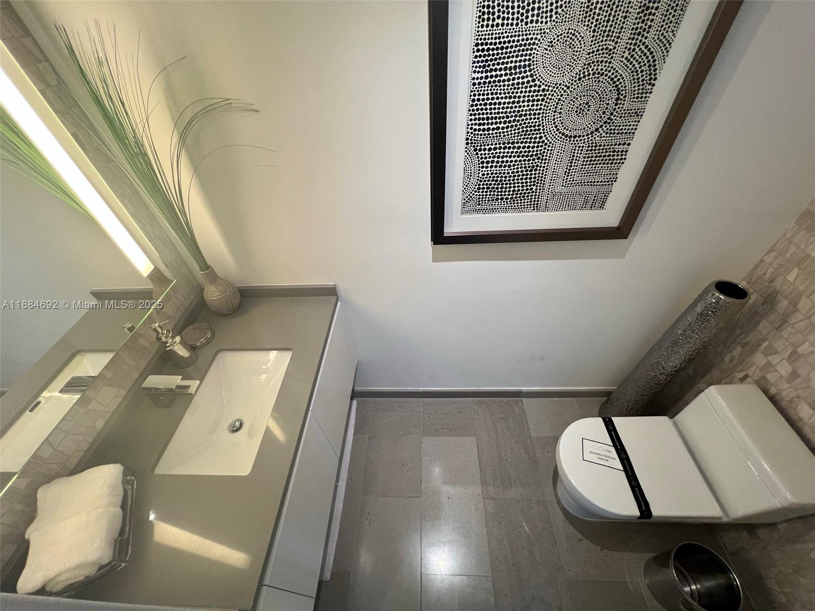 RISE CONDO - Residential Lease