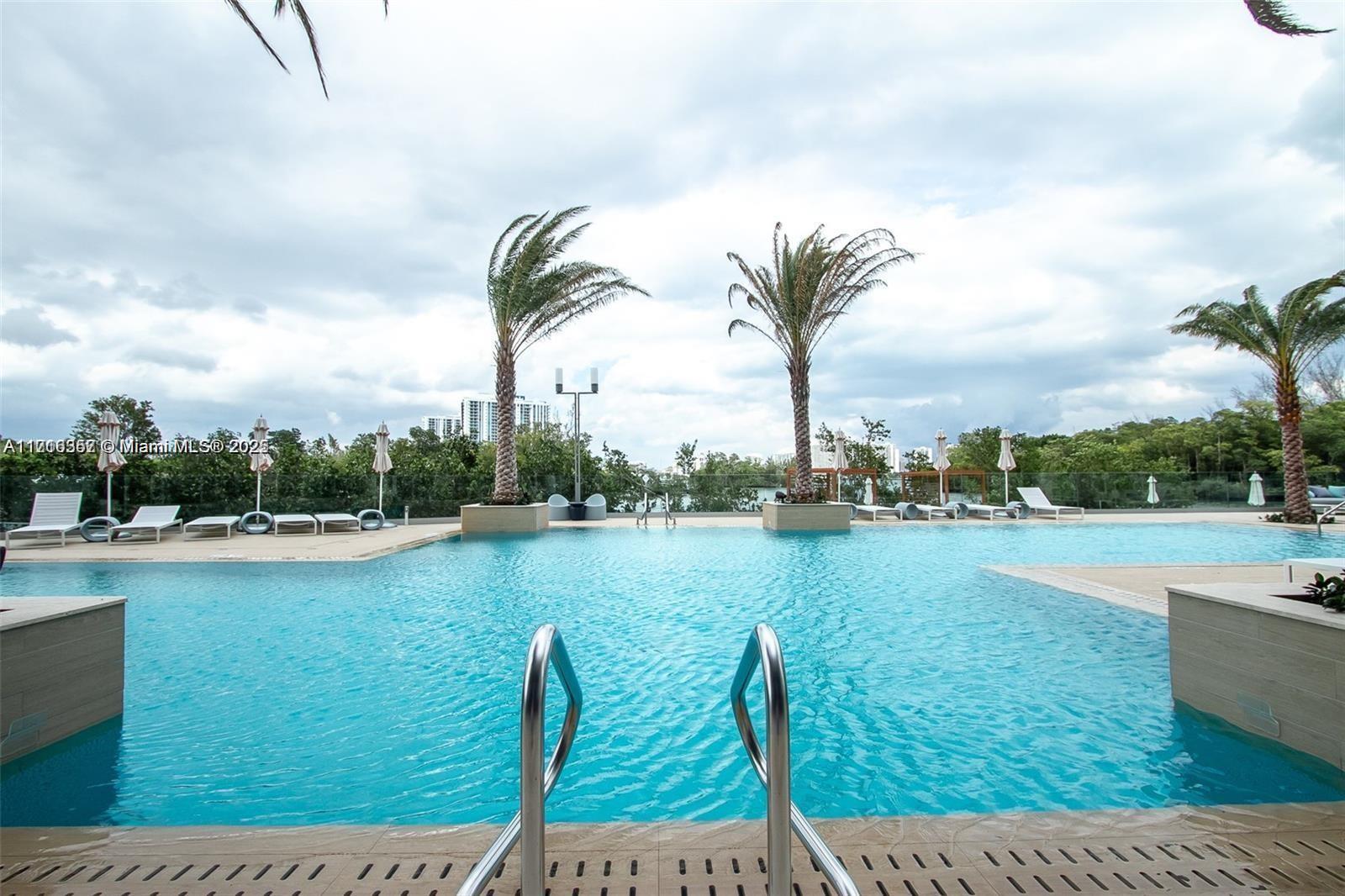 THE HARBOUR SOUTH CONDO - Residential Lease