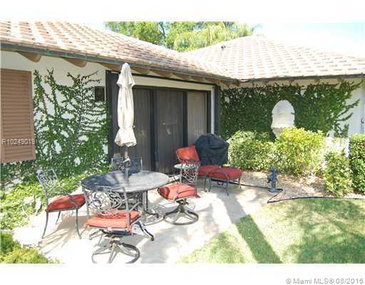 PGA CLUB COTTAGES - Residential Lease