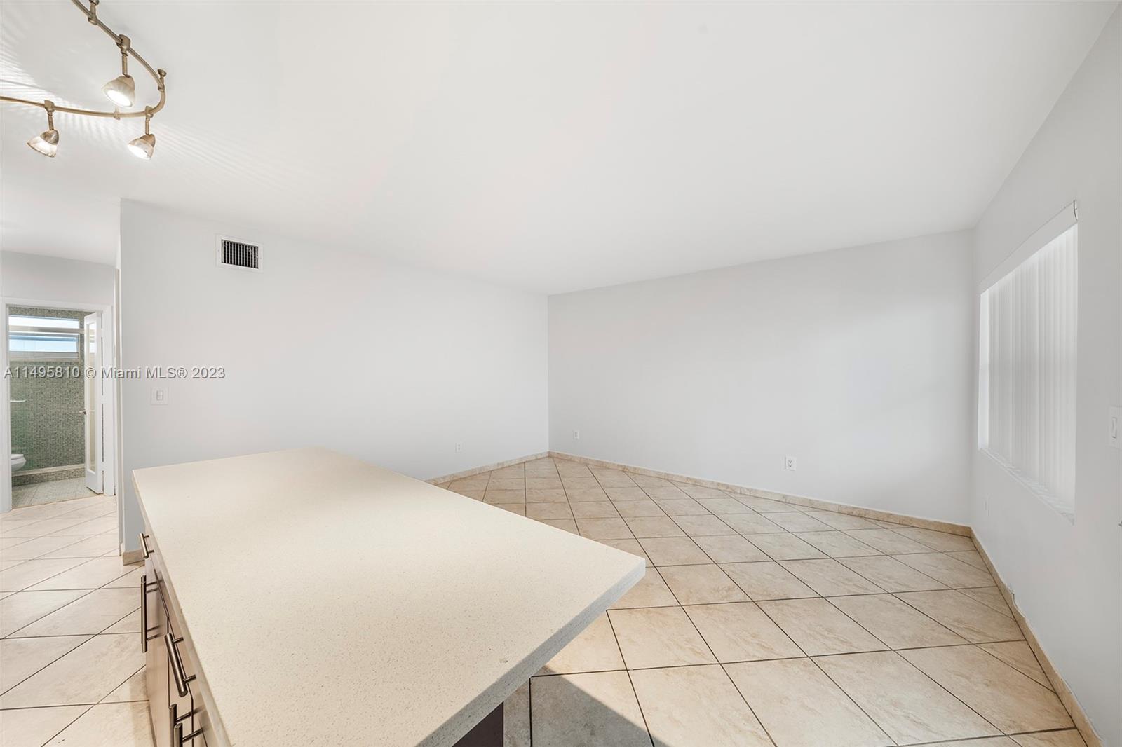 P & S APARTMENTS CONDO - Residential Lease