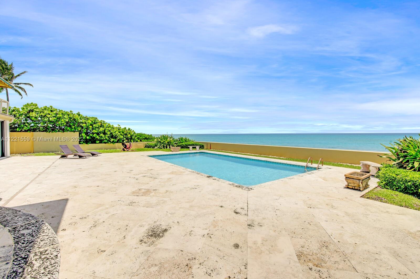 JUPITER INLET BEACH COLON - Residential