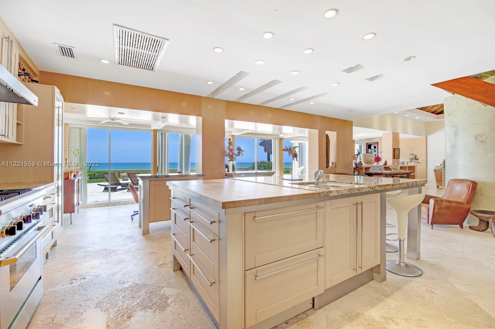 JUPITER INLET BEACH COLON - Residential