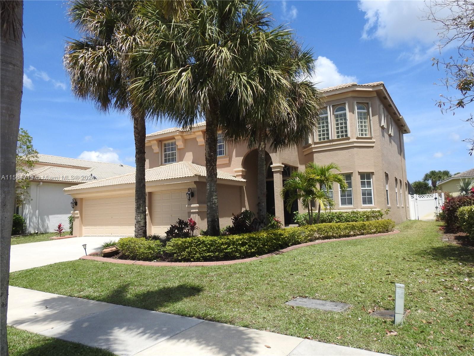 Property for Sale at 2131 Bellcrest Ct Ct, Royal Palm Beach, Palm Beach County, Florida - Bedrooms: 5 
Bathrooms: 3  - $799,000