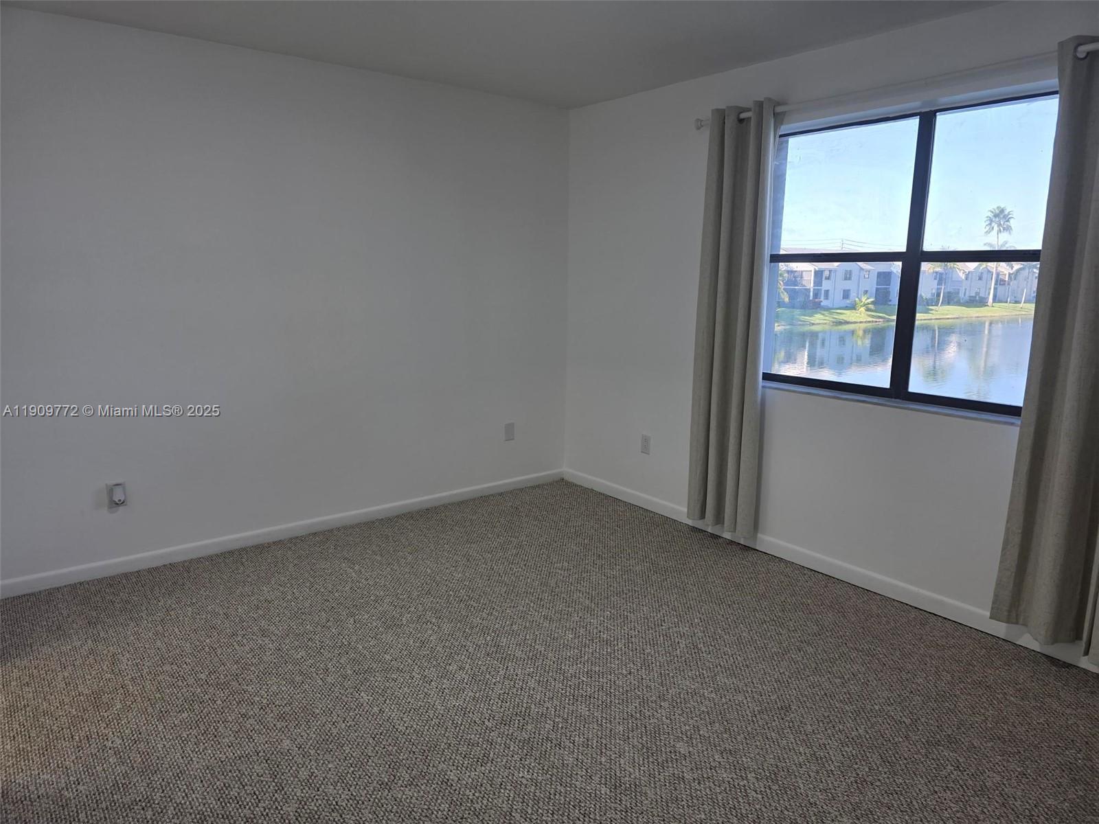 LAKESHORE CONDO 7 - Residential Lease
