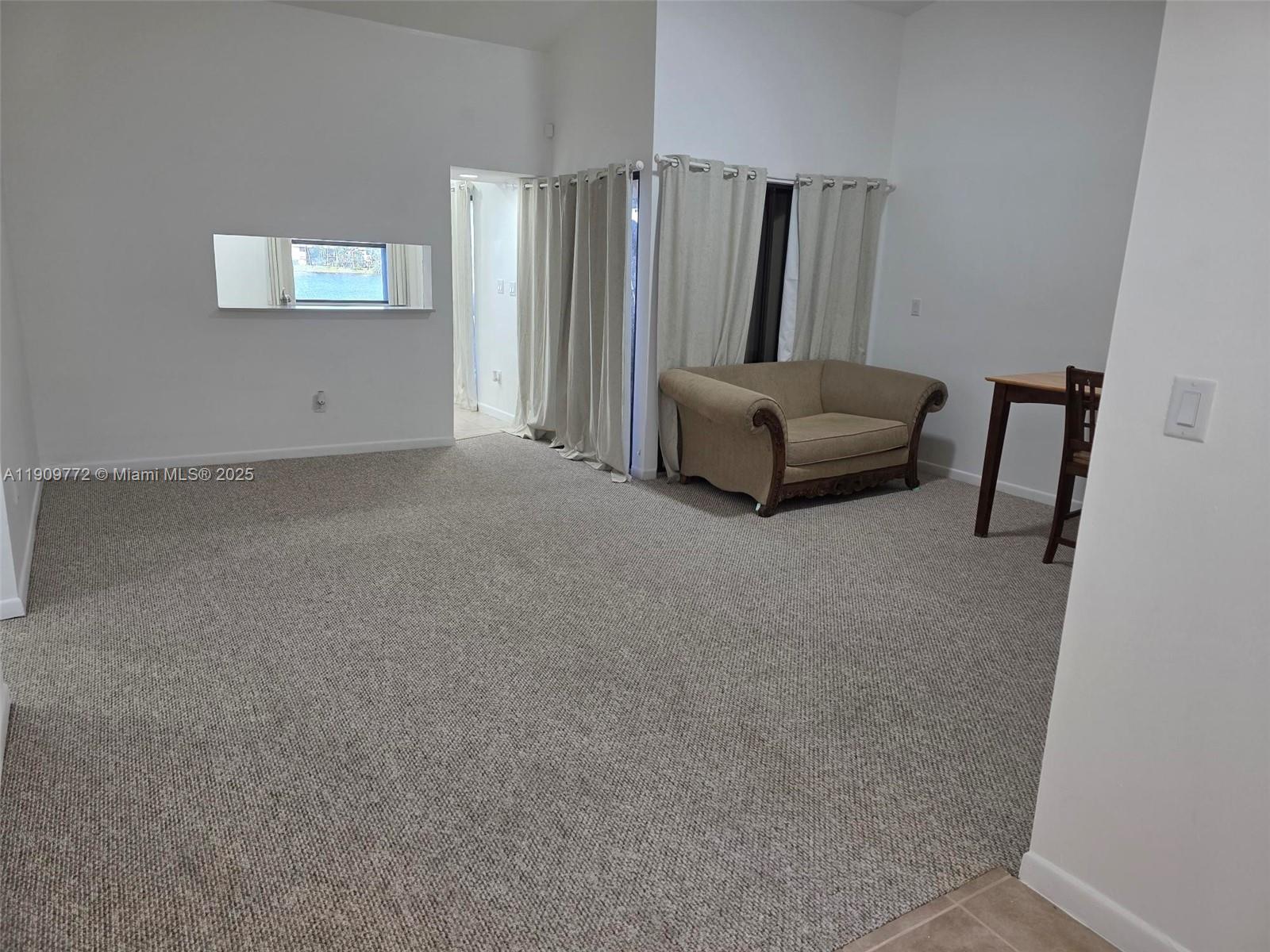 LAKESHORE CONDO 7 - Residential Lease