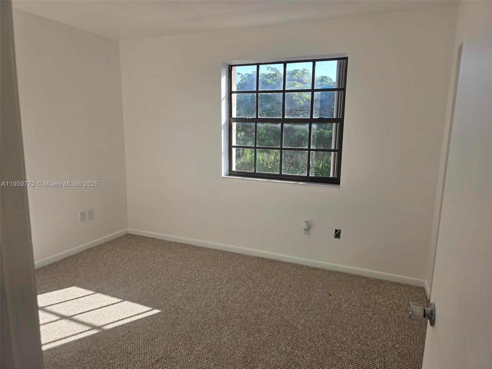 LAKESHORE CONDO 7 - Residential Lease