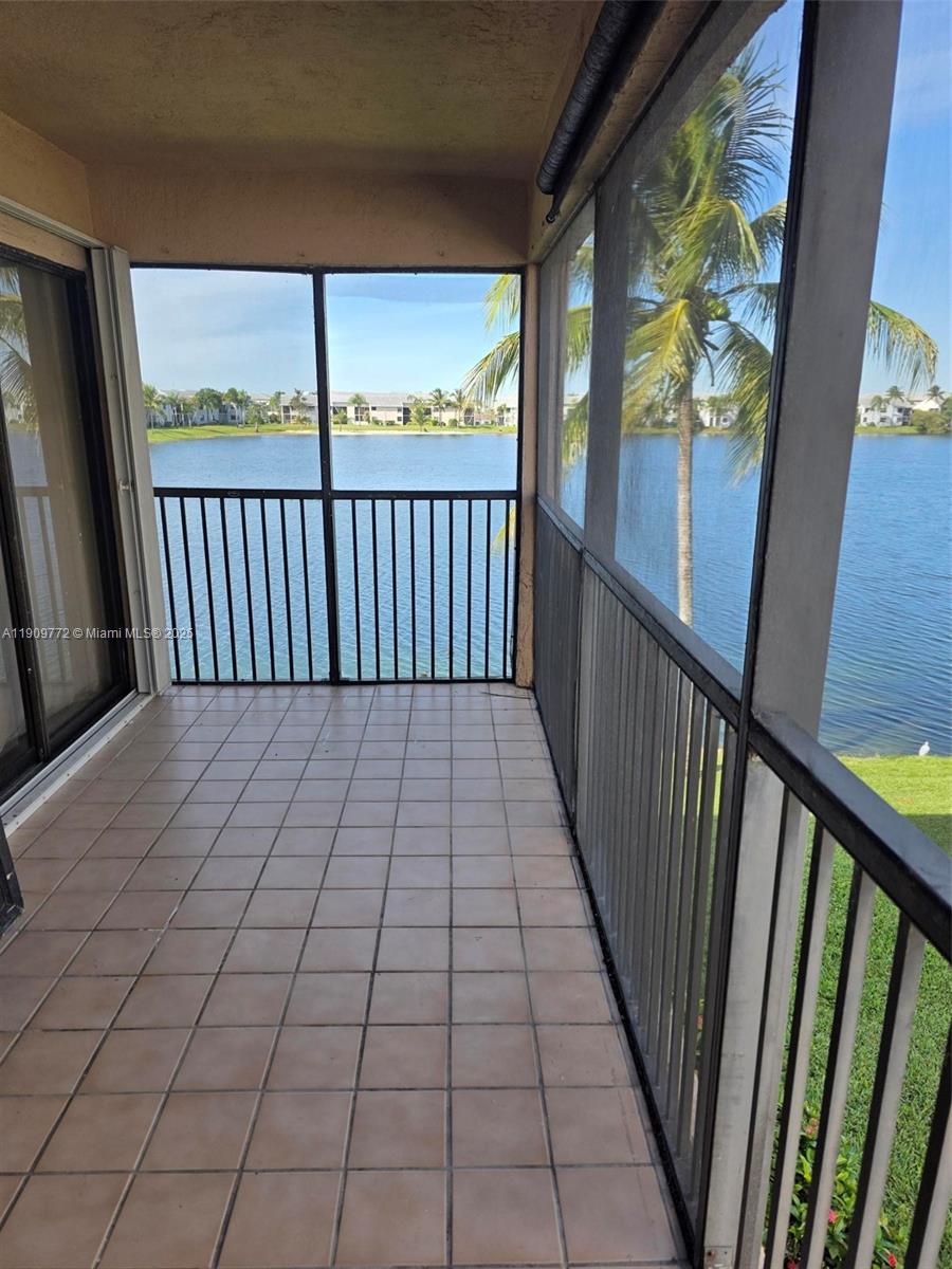LAKESHORE CONDO 7 - Residential Lease
