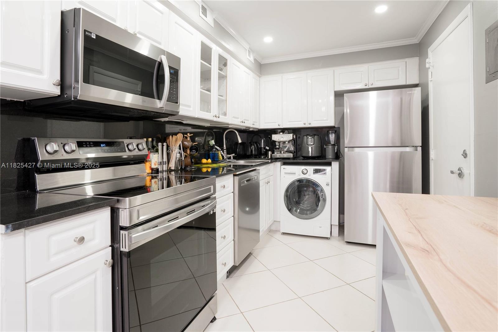 AQUASOL CONDO - Residential