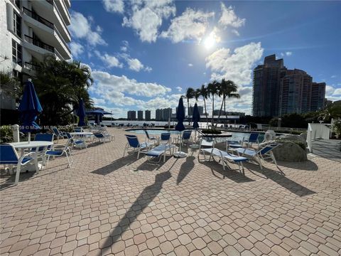 A home in Aventura