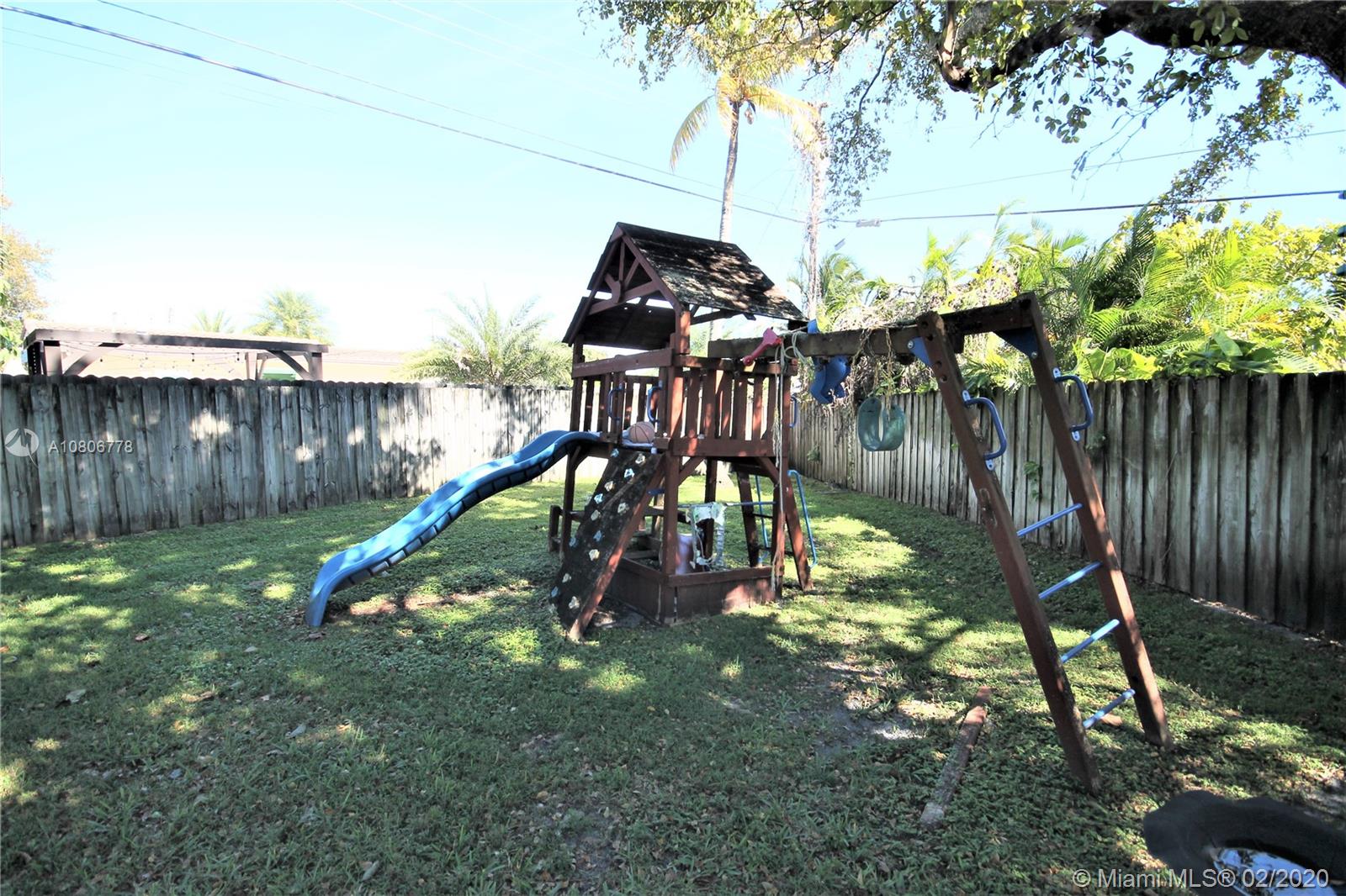 PALM SPRINGS NORTH - Residential
