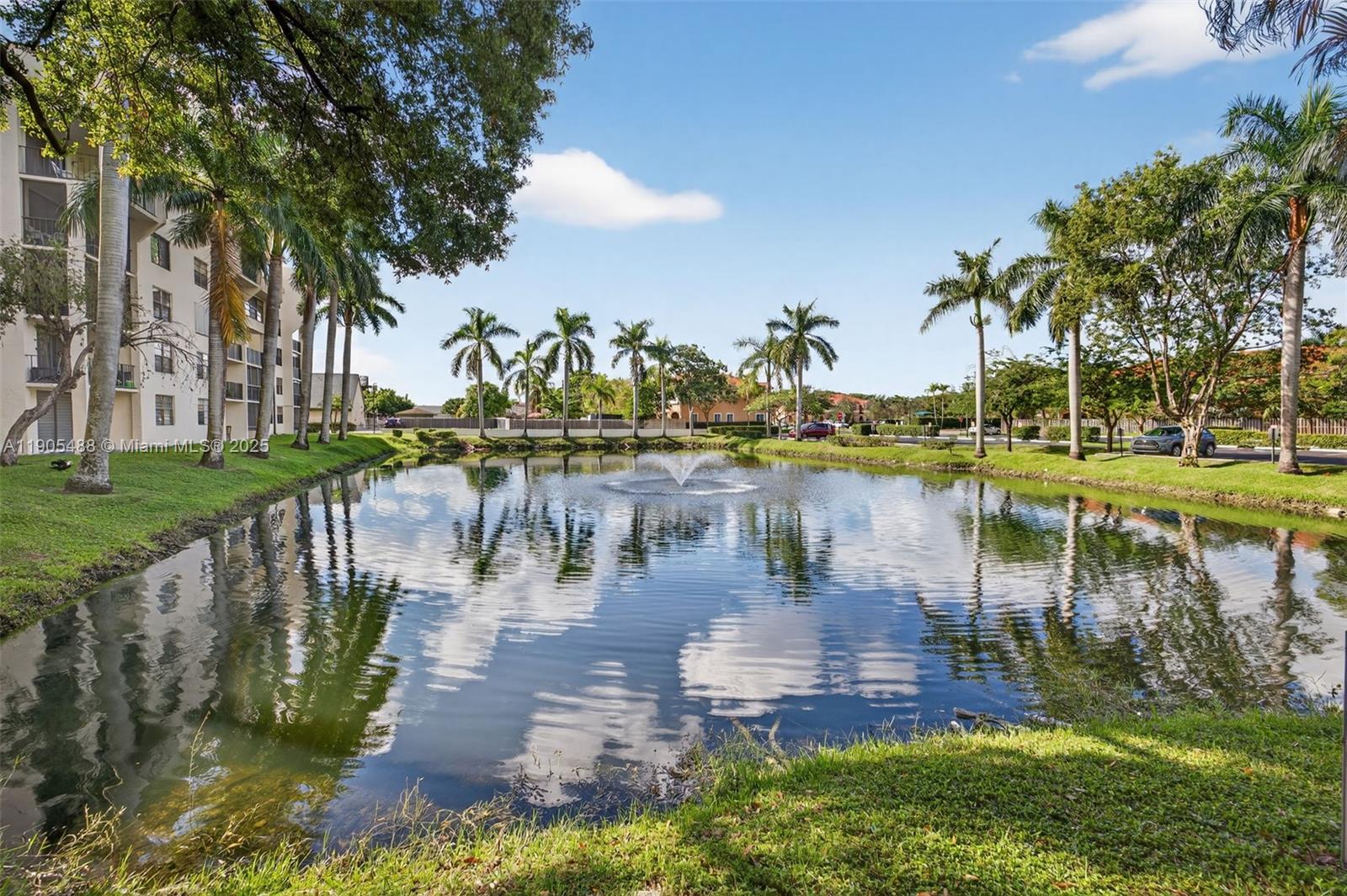 GATE THREE CONDO - Residential