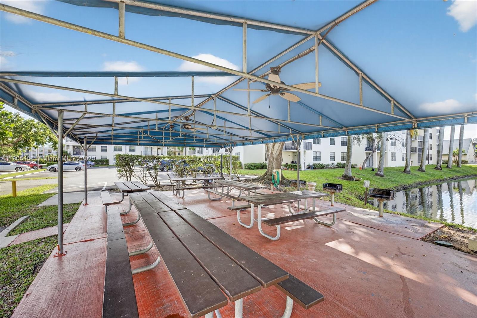 GATE THREE CONDO - Residential