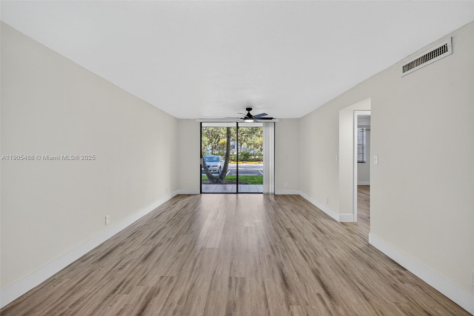 GATE THREE CONDO - Residential