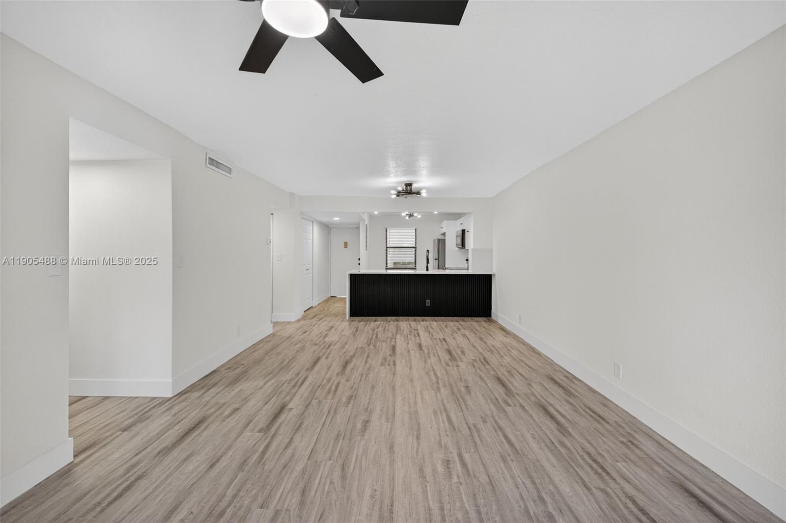 GATE THREE CONDO - Residential