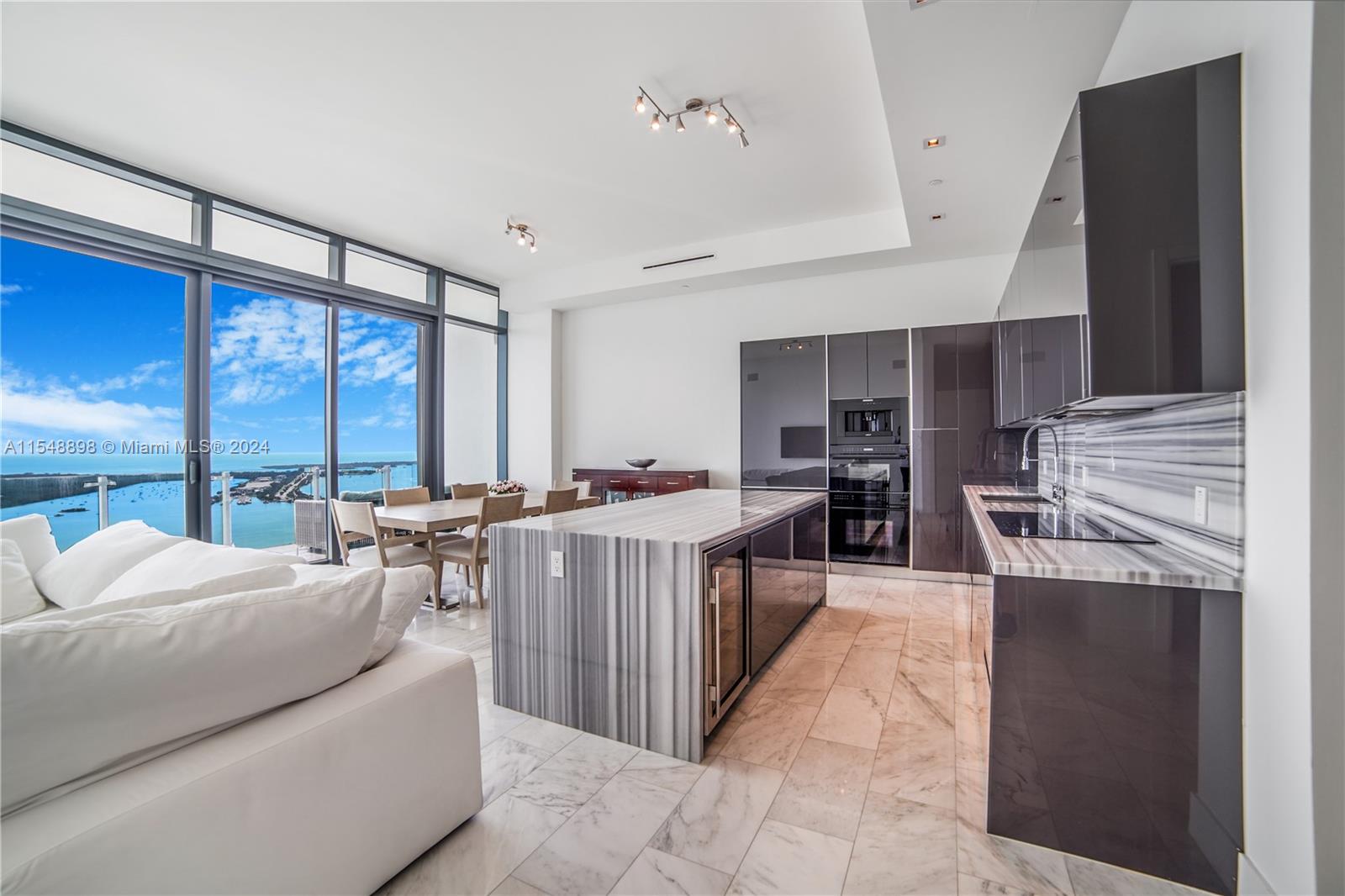 Property for Sale at 1451 Brickell Ave Lph5101, Miami, Broward County, Florida - Bedrooms: 3 
Bathrooms: 4  - $4,100,000