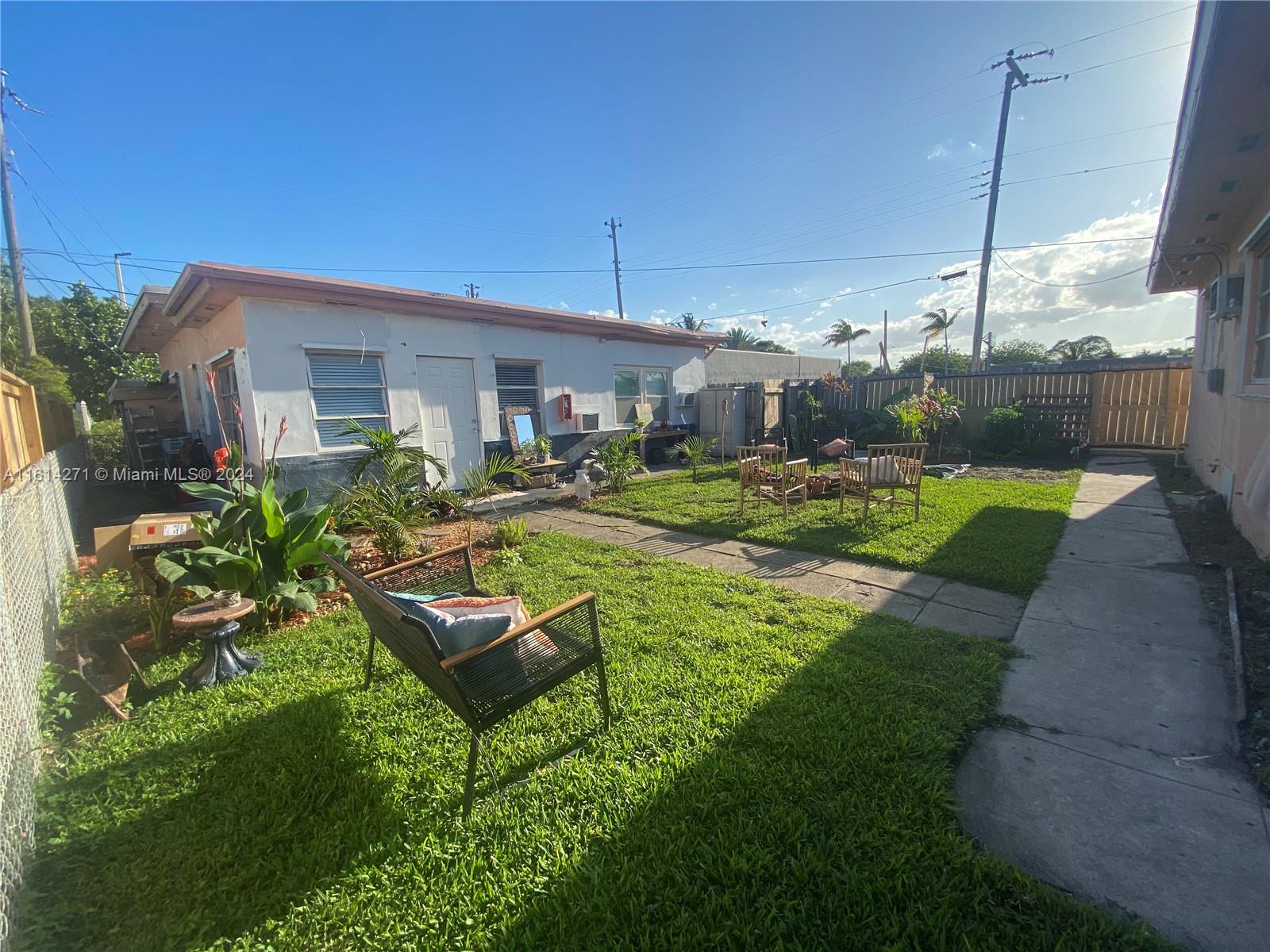 ST JAMES PARK NORTH - Commercial Sale