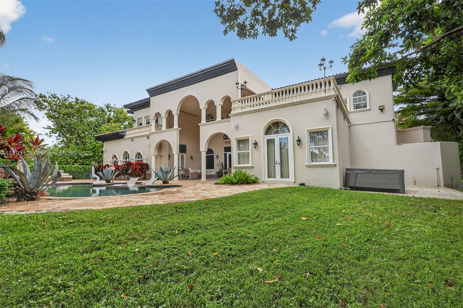 SUNILAND ESTATES 1ST ADDN - Residential