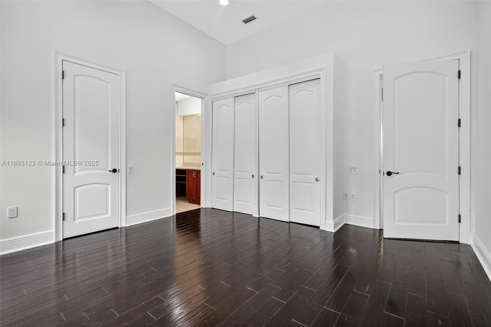 SUNILAND ESTATES 1ST ADDN - Residential