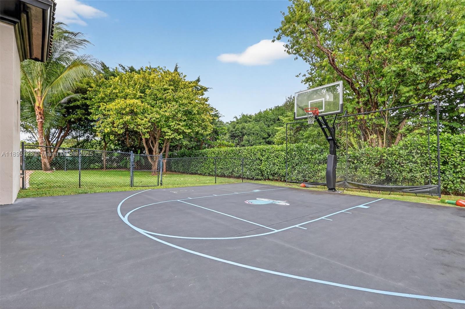 SUNILAND ESTATES 1ST ADDN - Residential