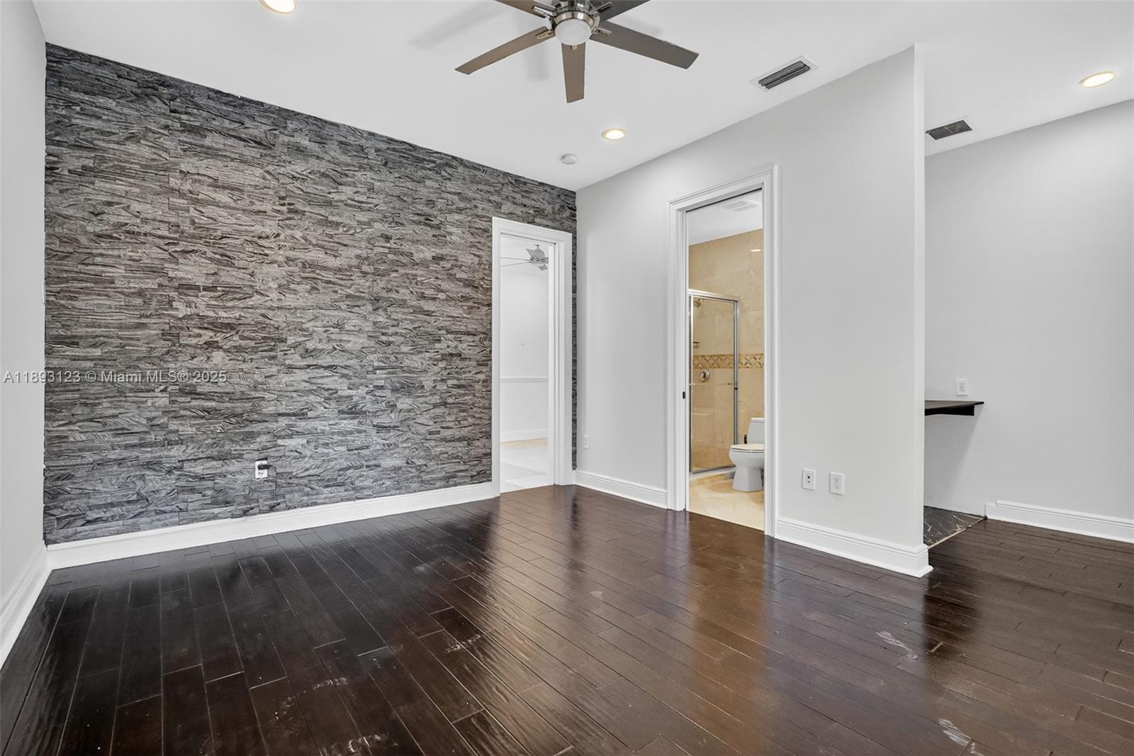 SUNILAND ESTATES 1ST ADDN - Residential