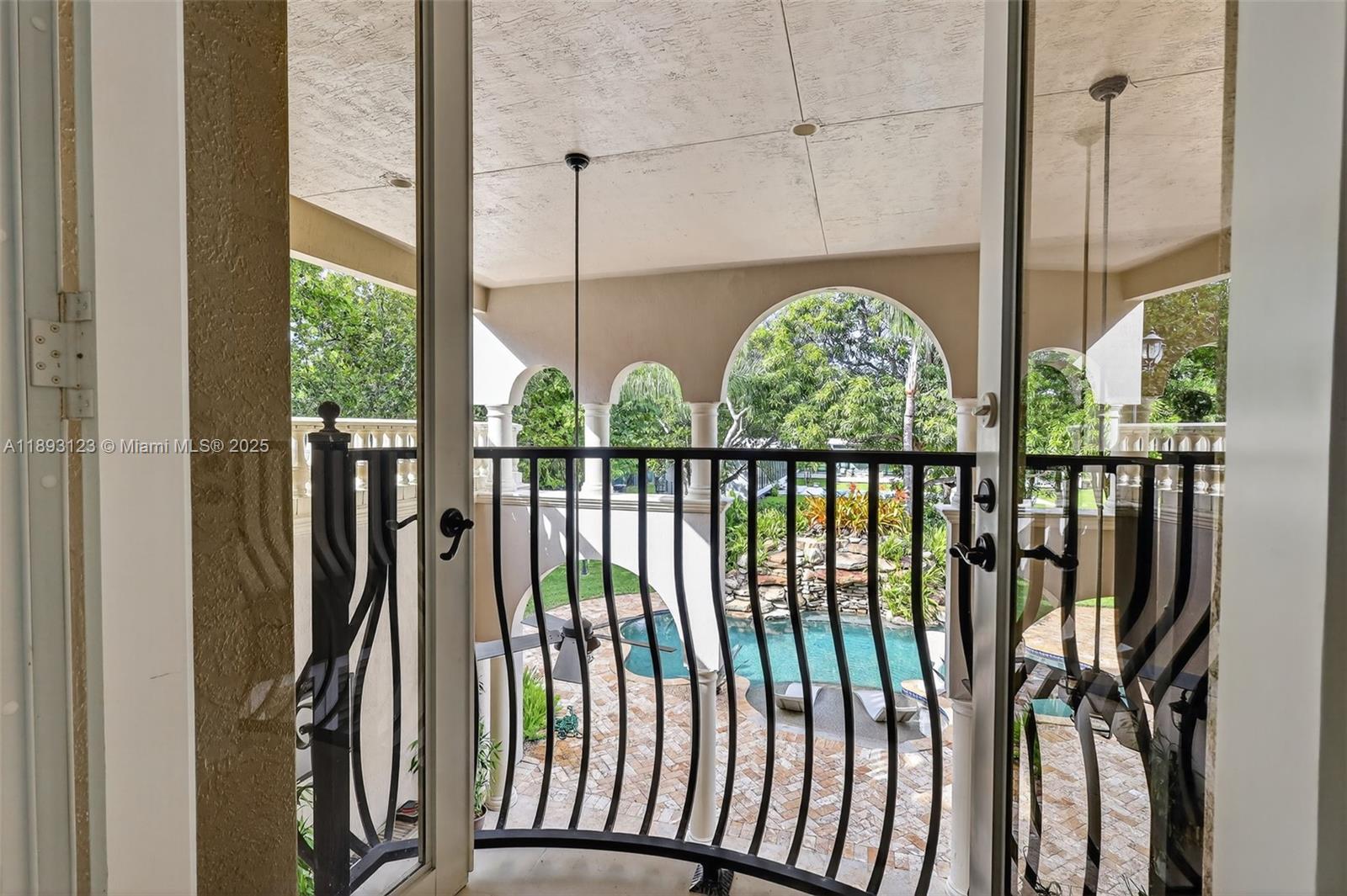 SUNILAND ESTATES 1ST ADDN - Residential