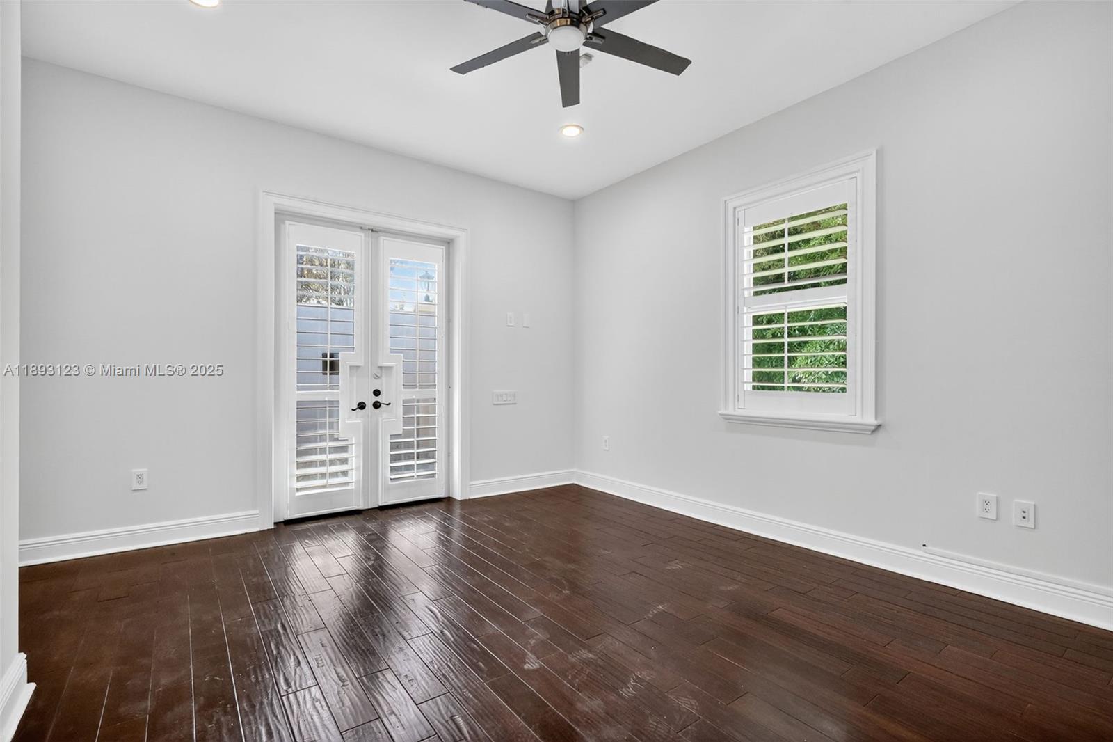 SUNILAND ESTATES 1ST ADDN - Residential