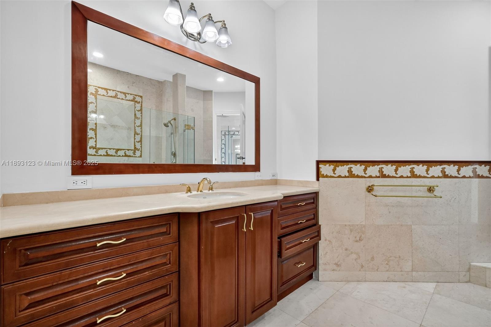 SUNILAND ESTATES 1ST ADDN - Residential