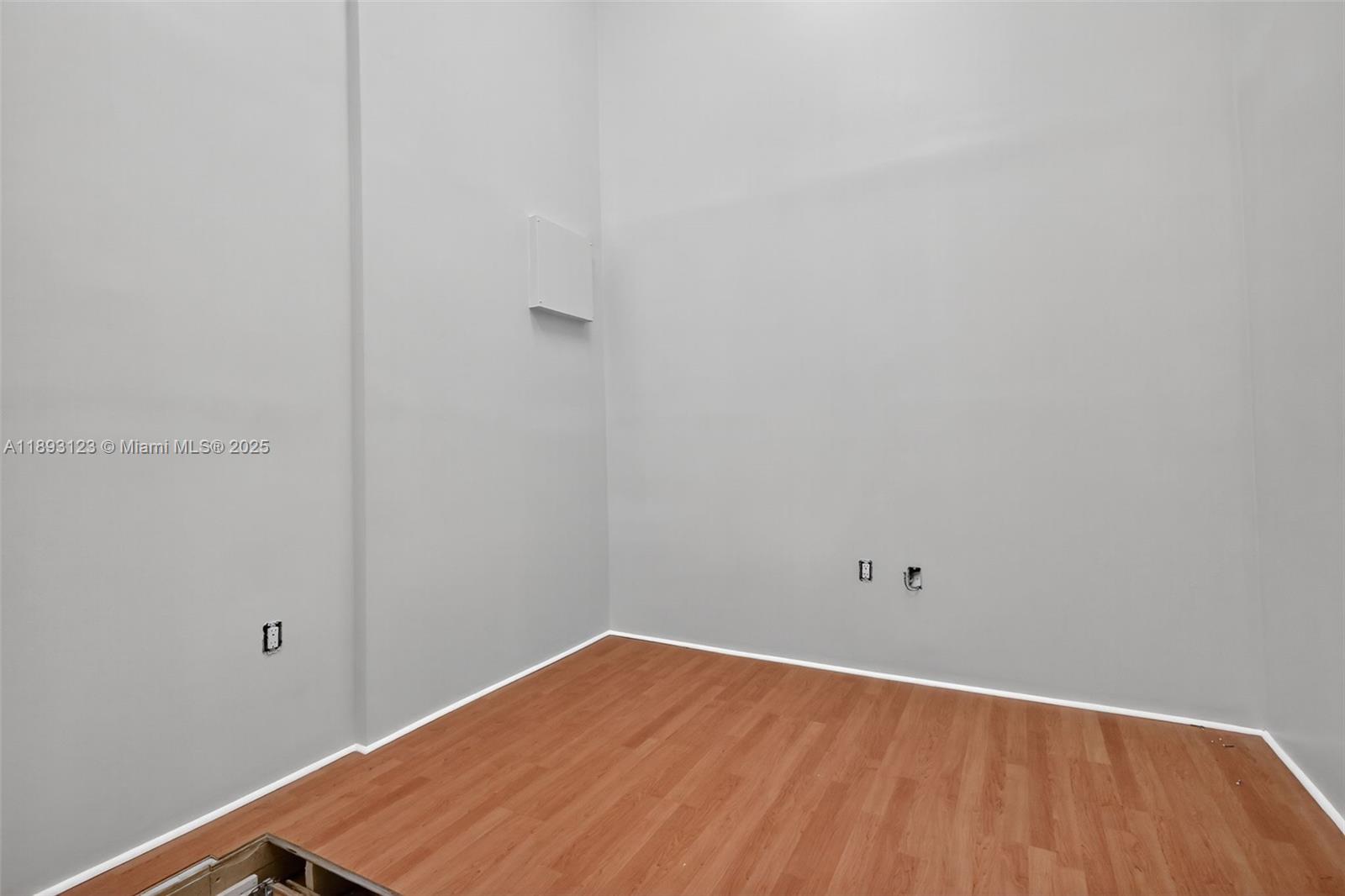 SUNILAND ESTATES 1ST ADDN - Residential