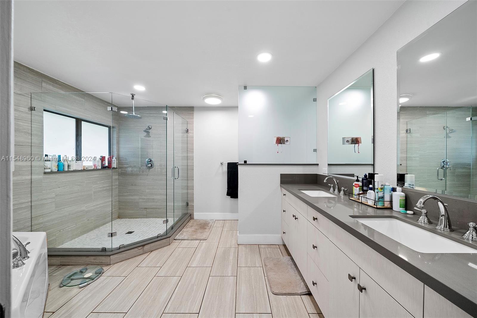 JACARANDA LAKES SECTION S - Residential