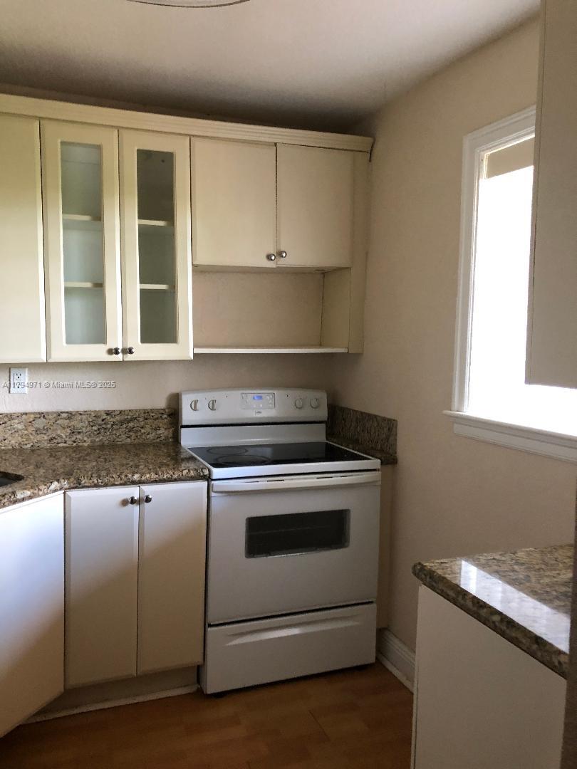 Property for Sale at 17255 Sw 95th Ave 459, Palmetto Bay, Miami-Dade County, Florida - Bedrooms: 1 
Bathrooms: 1  - $190,000